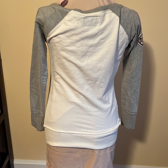 COPY - Buffalo Sabres Sweatshirt XS - Picture 2 of 6